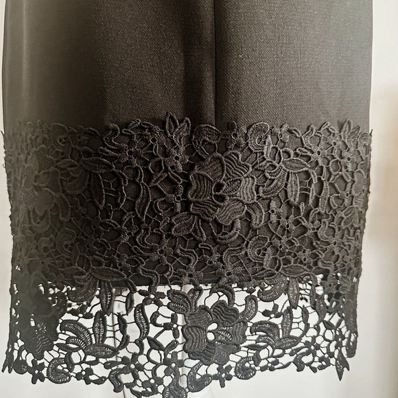 Ann Taylor Black Dress with Lace Hem, Size 6 - Perfect for Any Occasion - Picture 8 of 16